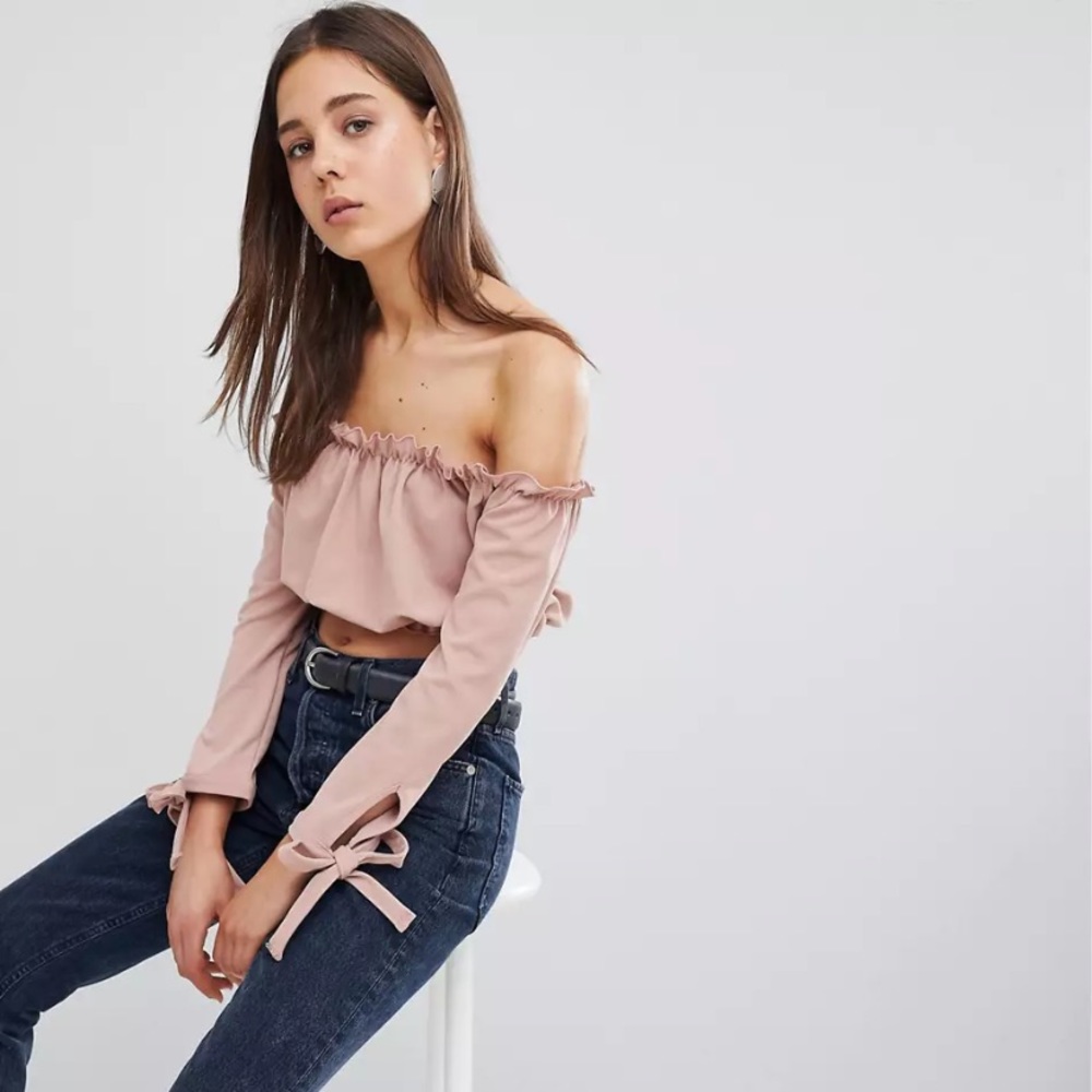New Look Pink Cropped long sleeve top ✨